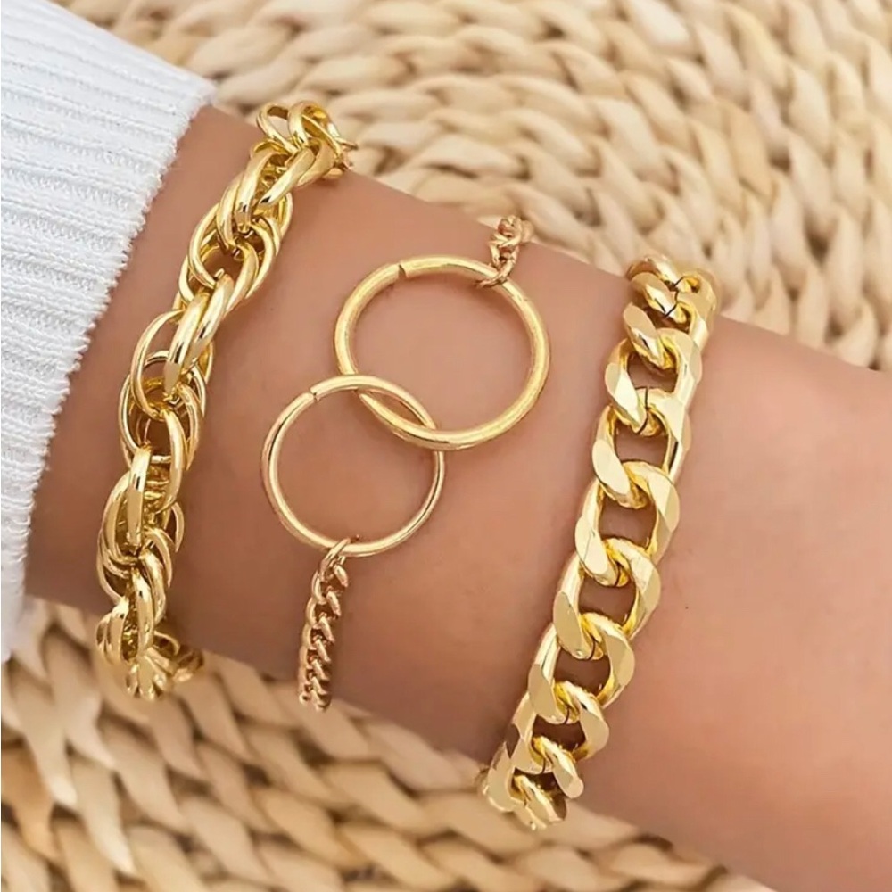 Chunky Chain & Rooe Bracelets